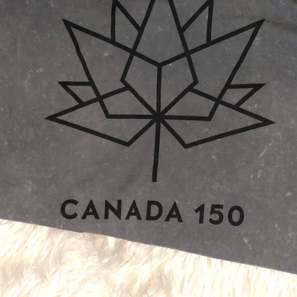 🎉 NWT 🇨🇦 Canada 150 Graphic T-Shirt Vintage Style - Picture 3 of 5